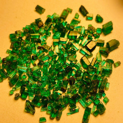 100 carats Natural Panjshir Emerald Stones