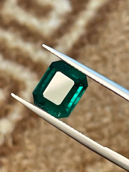 Rich Green Swat Emerald Stone for Diamond Settings