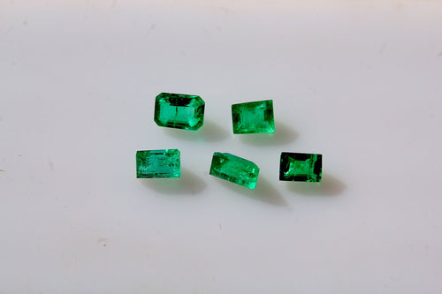 1 CT Melee Size Emerald Loose Gems